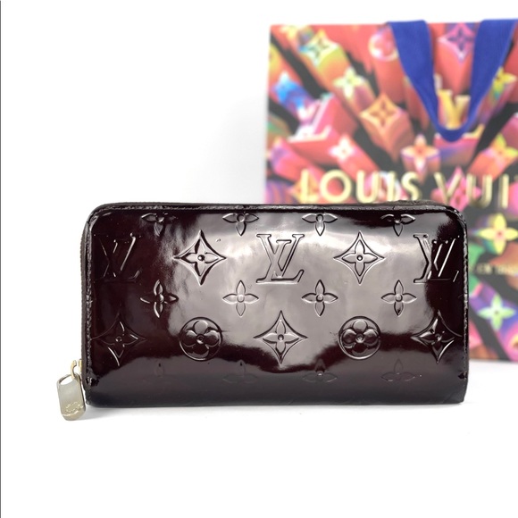 ✨AUTHENTIC✨ LOUIS VUITTON Vernis Zippy Wallet